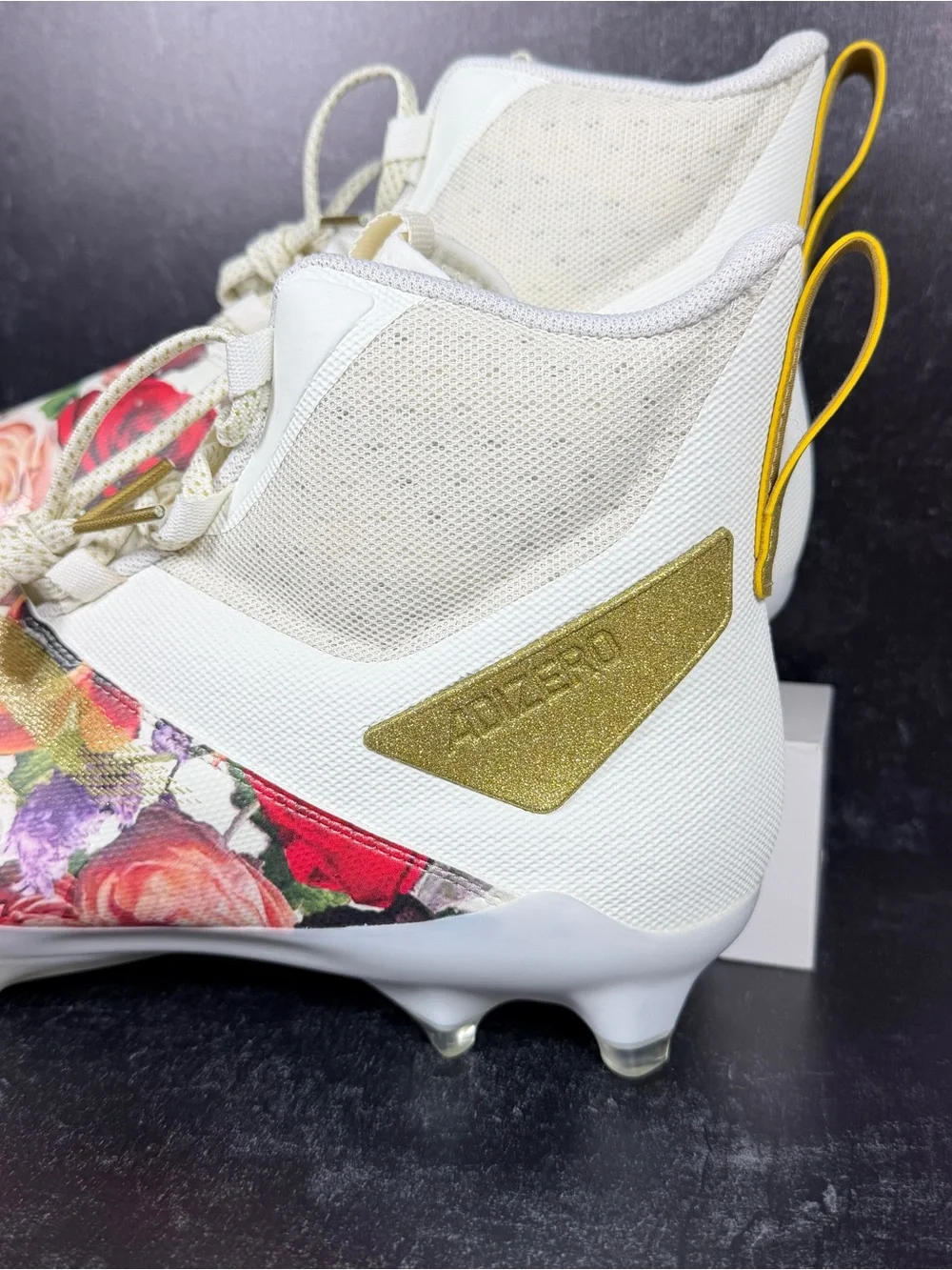 ADIZERO CHAOS SPEED CORONATION OFF WHITE MENS FOOTBALL CLEATS SIZE 13 CREAM NEW
